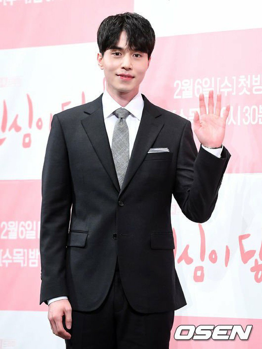 Wowkorea 韓流ドラマk Pop Pa Twitter 俳優イ ドンウク Tvn新ドラマ 真心が届く 制作発表会に出席 イドンウク の韓流live T Co Mzkl7lkfee