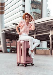 InstaHot_in's tweet photo. Look Trendy While Traveling – Tips From 5 Fashion Bloggers https://t.co/sXKoCsFvfd #twwt #ttot #instahotfoodheater https://t.co/0q10adOaaP