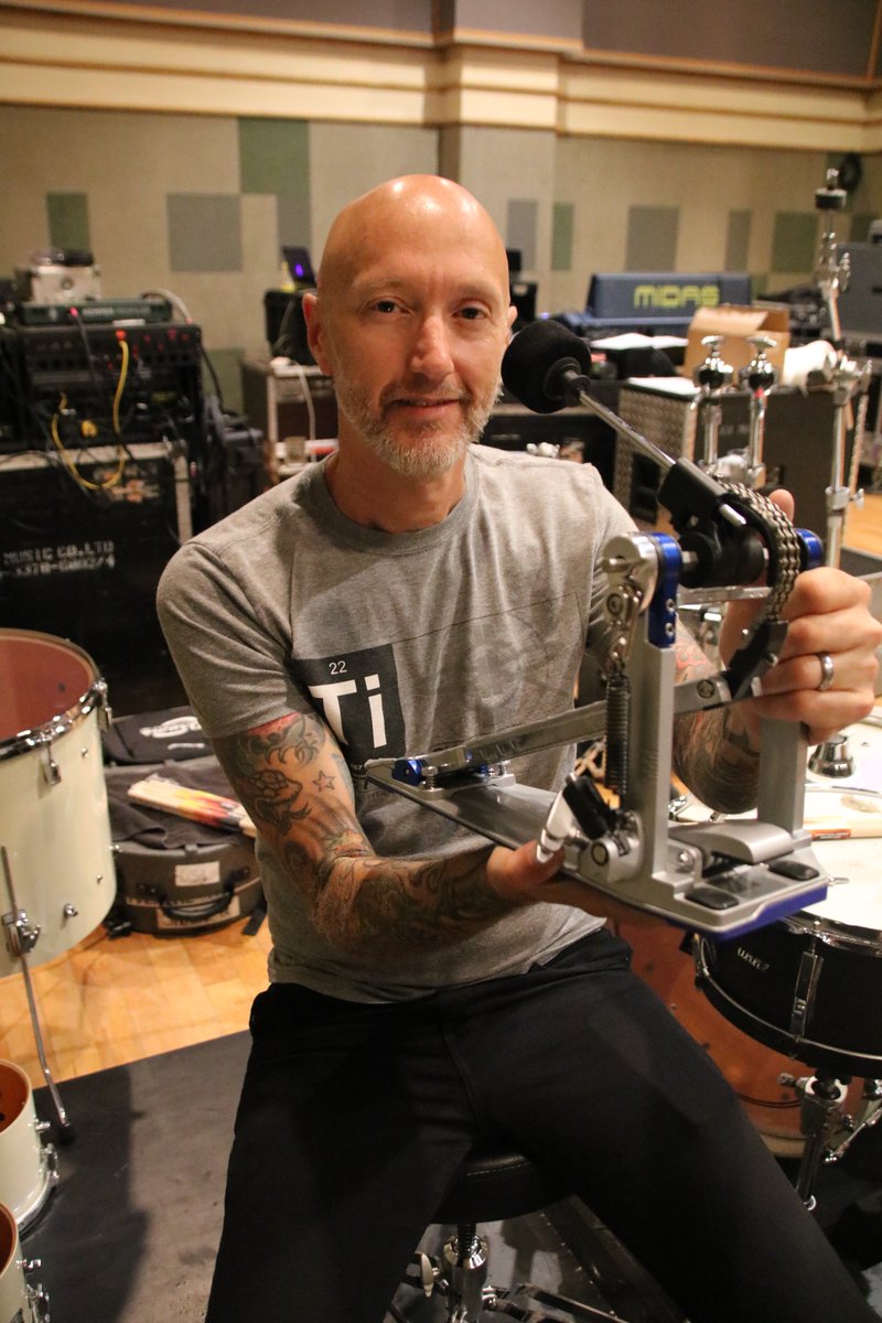 Yamahadrums_jp's tweet photo. #MachineHead の #DaveMcClain さん、前回来日時に #FP9 の試作品を使用。ルックス・スピード・足への吸い付きに驚いていました。 https://t.co/T2XrzidGZg