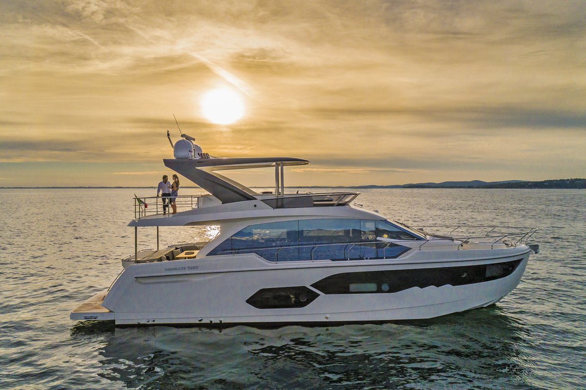 AbsoluteYachtHK's tweet image. The Made in Italy is also known by the care for details and Absolute Yachts knows it well! The lines of #58Fly are noticed also in open sea.
#AbsoluteYachts #ReachingForTheAbsolute #WeMakeItAbsolute