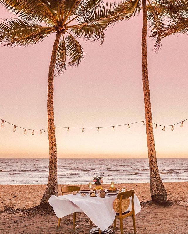 somerfield_beau's tweet photo. Serious date night goals! 🌴🌅
📸 @thetiafox .
.
.
#sunsets #beachvibes #travelawesome #lonelyplanet #ilovetravel #instatravel #stayandwander #roamtheplanet #exploringtheglobe #doyoutravel #worlderlust #beautifuldestinations #travel #instapassport #lifeofadventure #letsgosomewh… https://t.co/w8CSuGIx9D