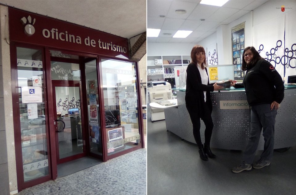 El servicio de atención al visitante de #SierraEspunaPR 🌄 hace llegar a las oficinas de #turismo del #TerritorioSierraEspuña folletos del #espacionaturalprotegido cuando éstas los solicitan 😊👍