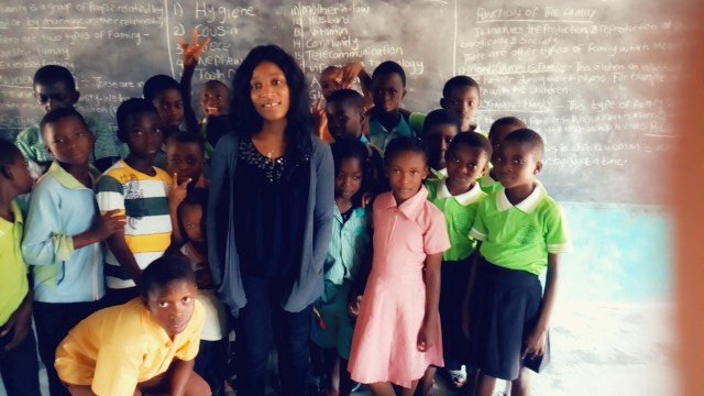 AIESECCalabar's tweet photo. Check out Blessing's 1st day at work @ St. Joseph Int. School,🏫 Sunyani, Ghana.🇬🇭 It was a beautiful experience for herself and the students.😀 Blessing is a Law Student in the Univ. Of Calabar.
You too can be a part of this great experience.
#volunteerandlead #aieseccalabar https://t.co/r0hHzttpNS