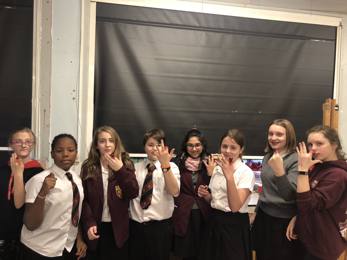 RAAArt2's tweet photo. Some more gore being made at our after school horror club on Monday 🤢 anyone seen my finger??? #horror #school #club #art @RAASchoolGatton https://t.co/W00F91KKaR