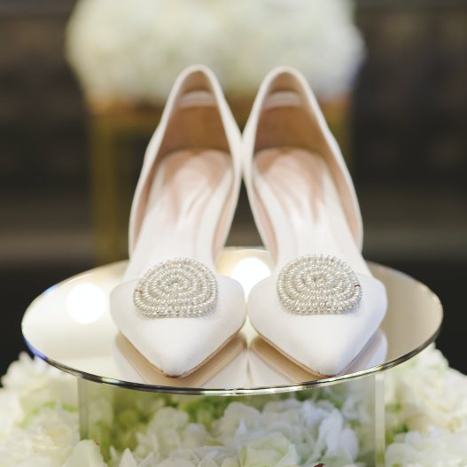 CountyWeddings's tweet photo. #ShoesdayTuesday - The Corinthia Collection by @emmyldn #shoeinspiration #weddingshoes #weddingflats #shoespiration https://t.co/OXNUAIJXVq
