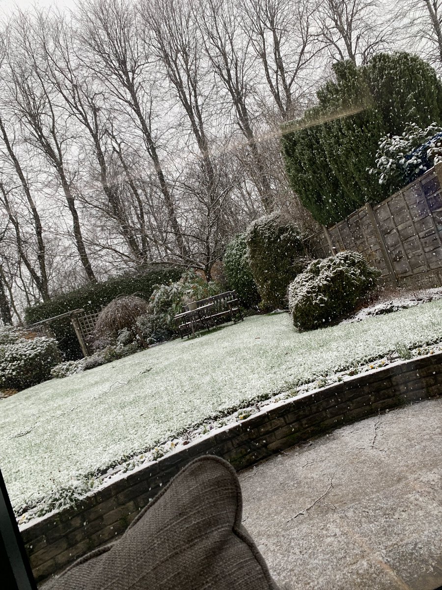 charpeet's tweet photo. @thismorning  started here in Bolton ❄️⛄️😊 https://t.co/dP3EIs4Vcf