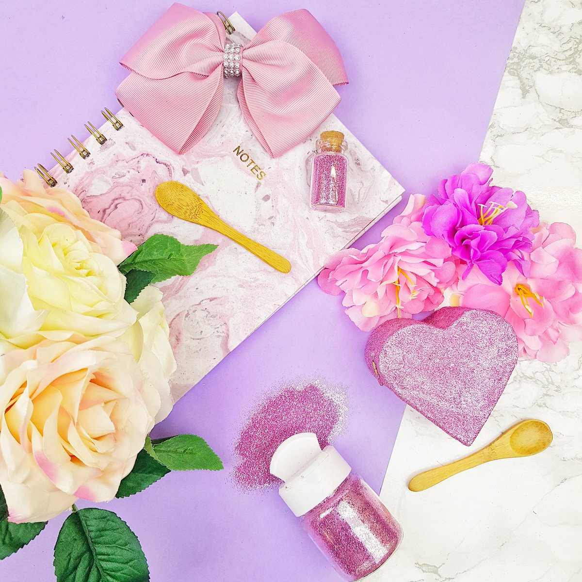 If there ever was the perfect colour to cheer up the January blues, it would be over our gorgeous Rose Pink 🌸🌸

We hope you are all having a good week so far 💗

#createbeautiful #tuesdaythoughts #craftbuzz #glittercrafts #craftglitter