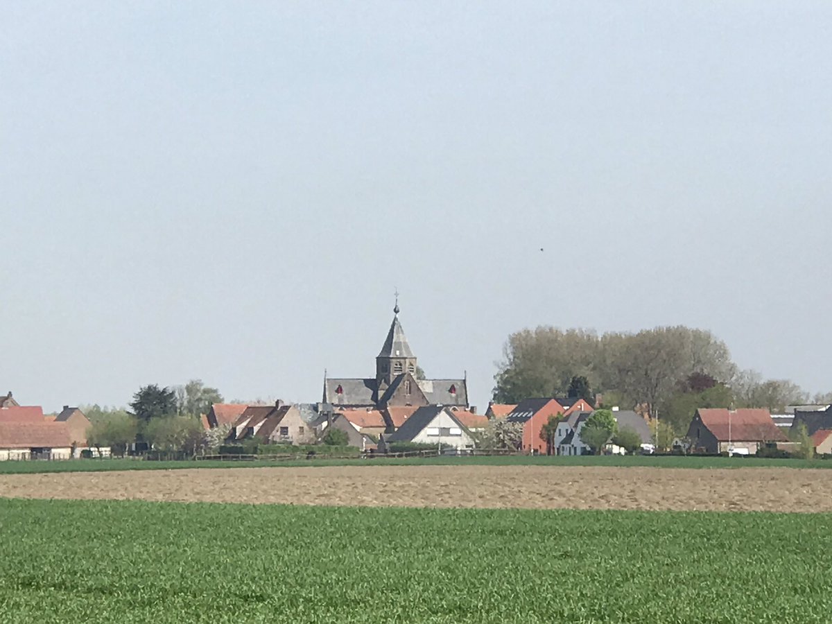 hon_joke's tweet photo. Goedemorgen wens jullie allen een mooie dag toe!
Foto’s van 2018 tijdens het #fietsen #Lapscheure #Middelburg #WestVlaanderen #België https://t.co/Y4Eu7F77at