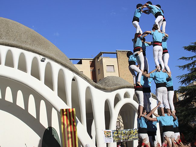 Elisabeth Arpal es converteix en la primera dona presidenta de <a href="/CDTerrassa/">Castellers de Terrassa</a>. Enhorabona i molts èxits! <a href="/eli_as3/">Elisabeth Arpal</a> #castellers #Terrassa #culturaTRS
