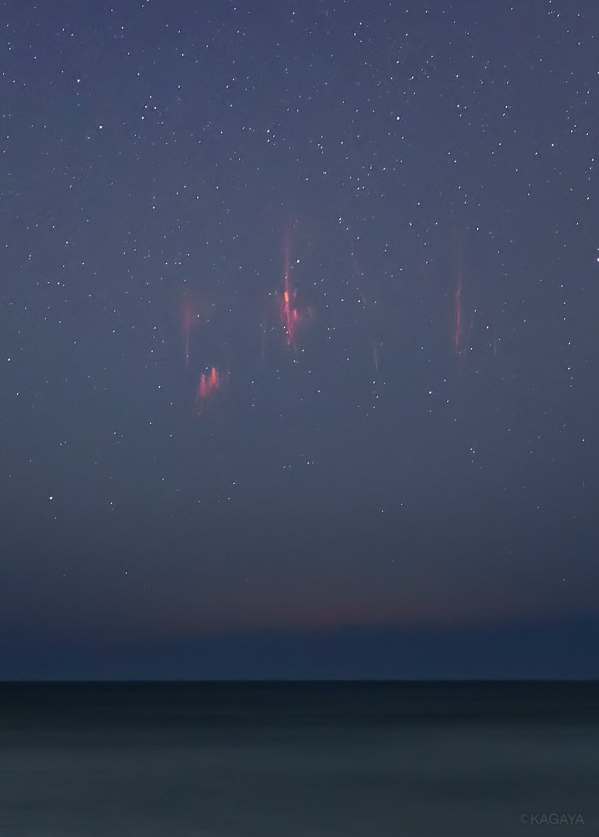 Kagaya 超高層雷放電のレッドスプライトが写りました 太平洋上の雷雲から数十km上空に放たれた発光現象です 昨晩 千葉県房総半島にて撮影