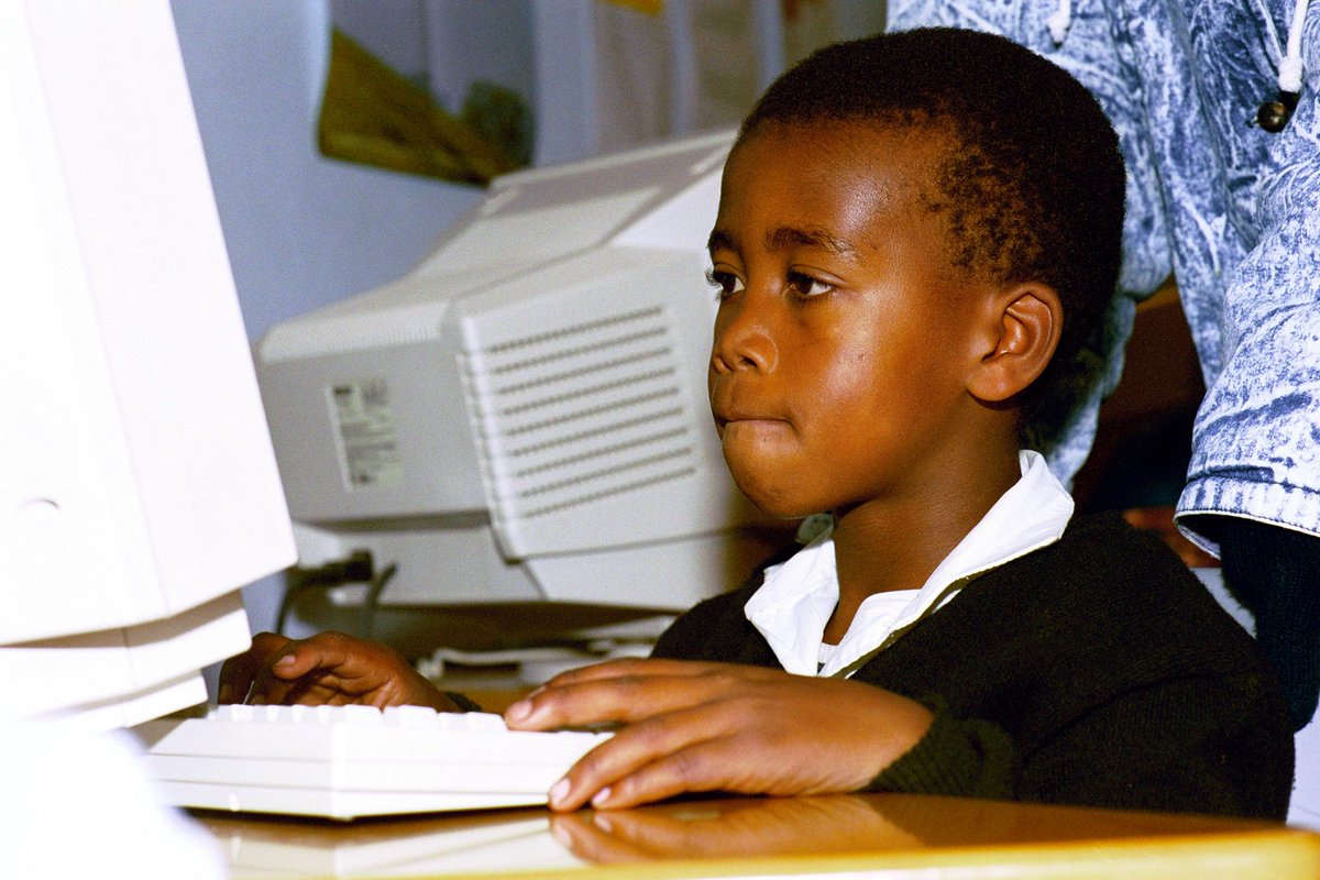 WBGTanzania's tweet photo. #Technology and #innovation are primary drivers of economic growth everywhere; #Africa wonโt be an exception. #Leapfrogging #ReadyOrNot โบ https://t.co/viTVRlBtxN #TheOneTrueThing #Tanzania #TuesdayThoughts https://t.co/oMzSRppLvt
