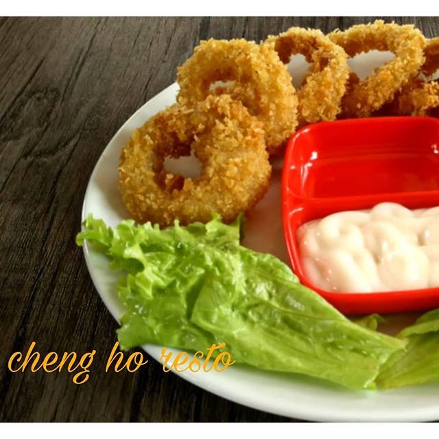 Tomodachicrbn's tweet photo. Onion Ring .
.
#snack #food #kulinercirebon #crispy #delicious #renyah #cirebon #restoran #cafe https://t.co/Wfh7ZlarCL https://t.co/BByOTIIb2H