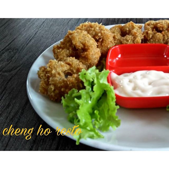 Tomodachicrbn's tweet photo. Calamari Fritter
.
.
.
#cirebon #snack #food #cirebon #crispy #squid #delicious #kulinercirebon https://t.co/1JDWyRyMkX https://t.co/KO6gK8musX