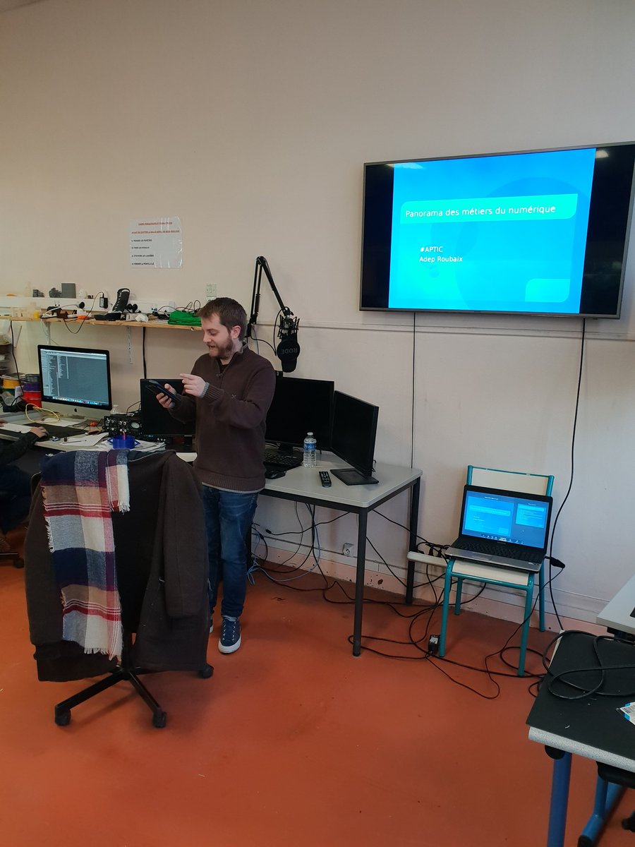 DevCook's tweet photo. Dev cook présente "les métiers du web" dans les locaux de l adep
#aptic #adeproubaix #devcook https://t.co/5JQCY1xAkm