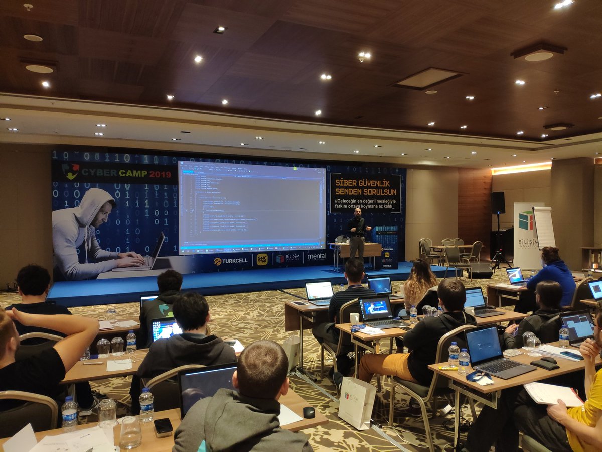 Eyüp ÇELİK'in anlatımıyla SQL Sızma Testi ve Adli Analiz dersimiz devam ediyor. #cybercamp2019 <a href="/mindspoof/">Eyüp ÇELİK</a>