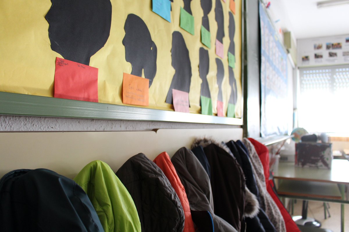 🎒↔️🎒 Convoquem la realització de projectes d’intercanvis escolars d’alumnat per a millorar la competència comunicativa i afavorir la cohesió lingüística #IntercanvisEscolars #Plurilingüisme

➡️ DOGV: ow.ly/1UL930nutxJ