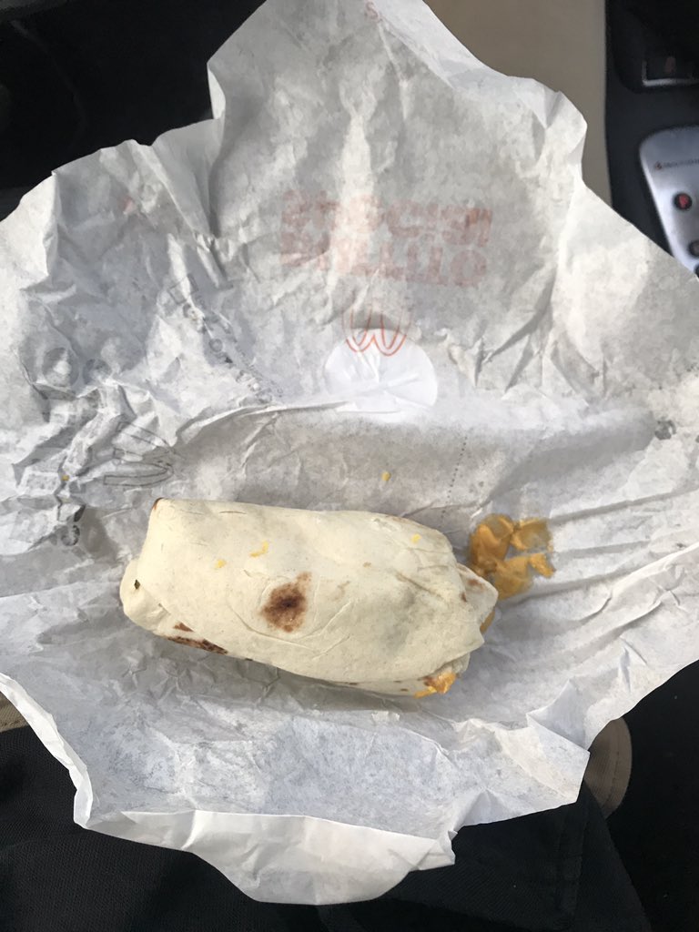 jbraza10's tweet photo. This shit is pathetic @McDonalds https://t.co/cRF596ZvLS