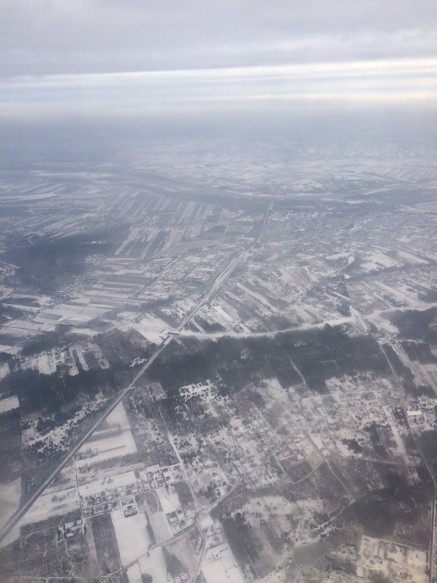 Coming into Warsaw’s snowy Chopin Airport w/ Prelude No 4 in E minor on mental soundtrack