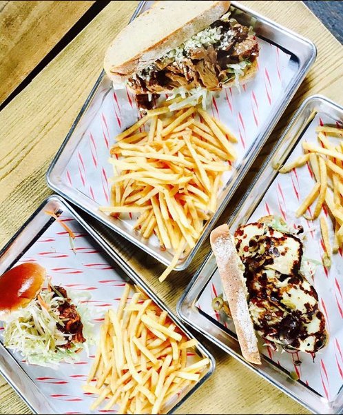How does slow cooked beef brisket stuffed in ciabatta bread, drenched in smoked gravy and then topped with grated blue cheese sound? Even better - it's only £4.95!

Take a look at our lunch menu 👉 bit.ly/2FUMQAO