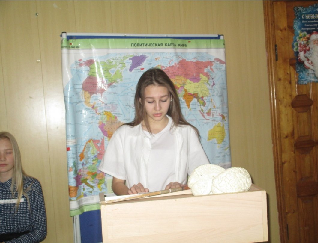 В нашей школе 23 января в 8-11 классах прошла ролевая игра "Суд над наркотиками". Сценарий игры был рассчитан на понимание подростками пагубного влияния наркотиков на организм человека.