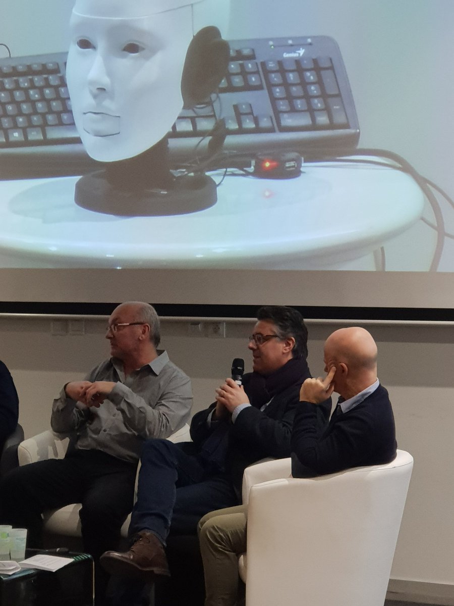 E2N_Noyon's tweet photo. @LaManuFormation campus de @E2N_Noyon et #innovaltech présentent le résultat de leur travail sur #bilbot 🤖! Bravo à nos 2 apprenants @CedricVasset et Stéphane ! 👏 https://t.co/QaBryd4ybe
