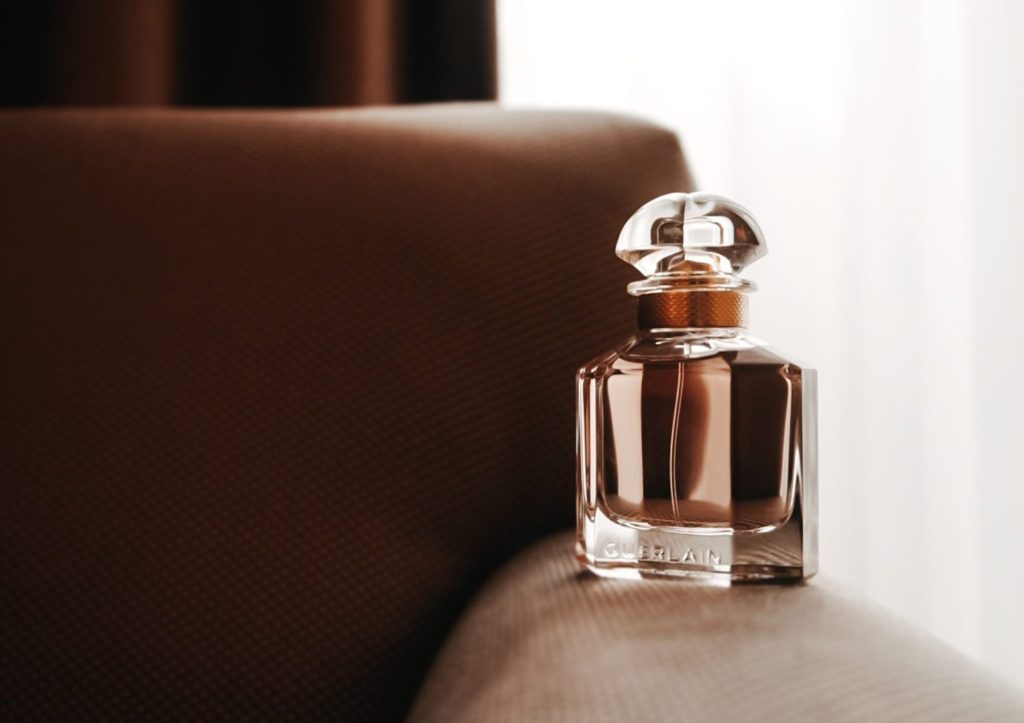 _thebrunettes_'s tweet photo. Mon Guerlain Eau de Parfum https://t.co/kRK578DV0d https://t.co/bTXTsXFuwN