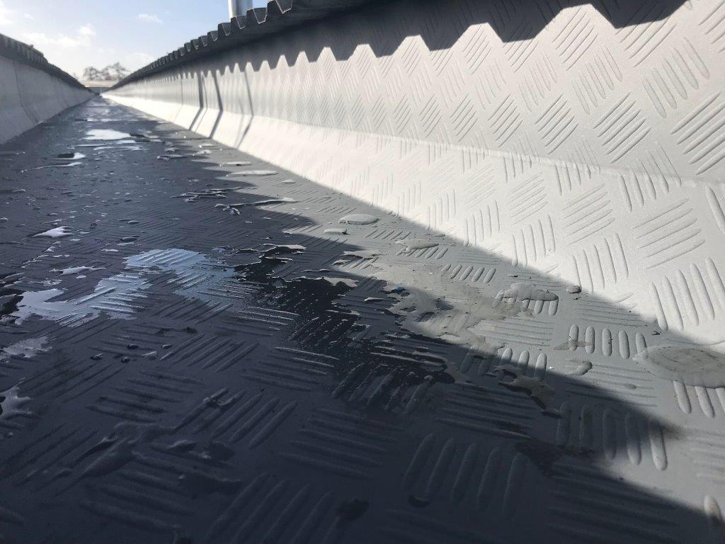 WeatherFAST's tweet image. WeatherFast Bespoke Gutter Lining System
1.2mm Fatra Bonded to a 0.6mm Steel 
If you require any samples or further information then please get in touch with us
orry@weatherfast.co.uk - 07866 928 151 april@weatherfast.co.uk
#weatherfast #fatra #liners #gutters #refurb