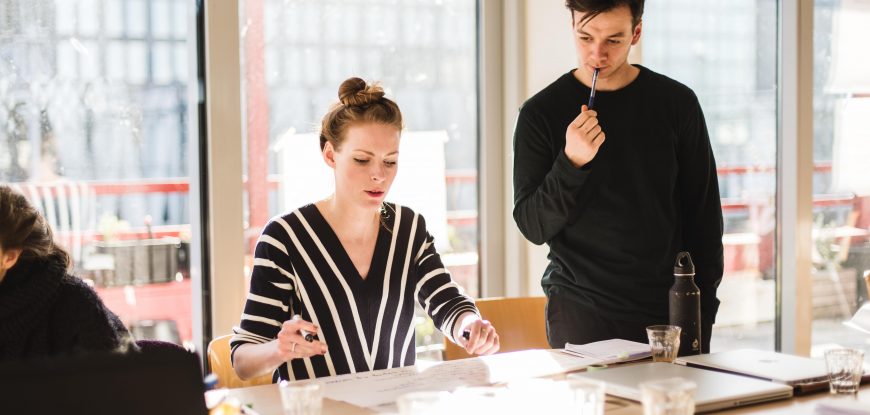 Vind jij het leuk om samen met andere studenten en young profressionals op zoek te gaan naar vernieuwende antwoorden op de voedselvraagstukken van de toekomst? Meld je dan aan voor de @FlevoCampus Denktank 2019: flevocampus.nl/flevo-campus-d… #almere #flevocampus #denktank2019