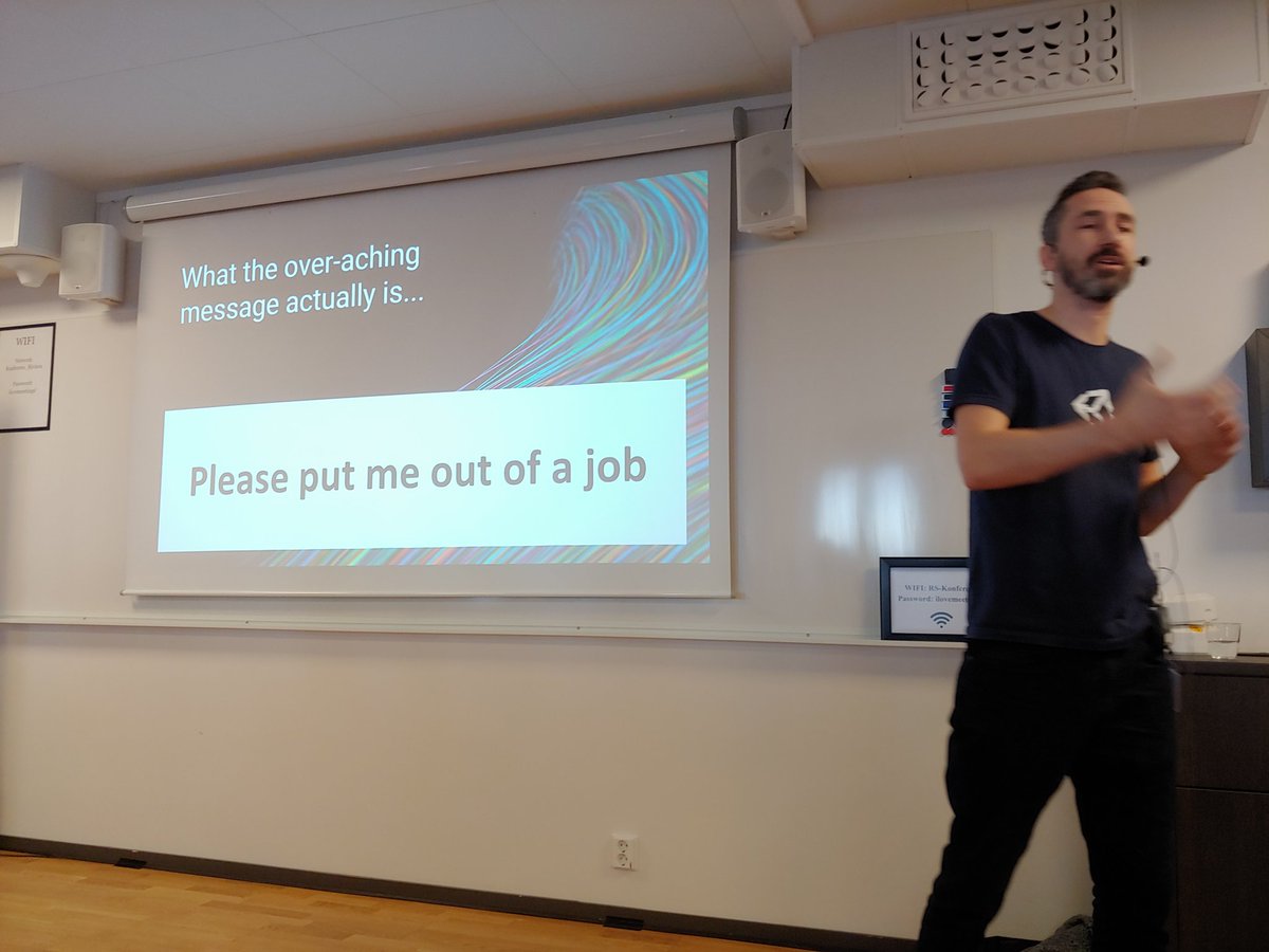 Blueefir3's tweet photo. This is a great talk by Ciaran here at #UnityQWeek , an awesome mix of comedy and information, one of my fave talks so far xD https://t.co/k3UbX7egni