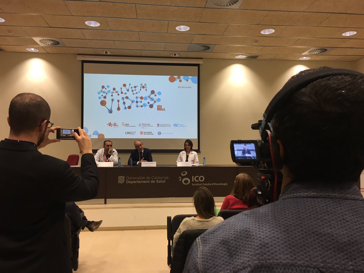 aPortadaCat's tweet photo. Presentem la campanya de sensibilització i fundraising #josalvovides de @idibell_cat  per a la recerca oncològica. Podem col.laborar aqui: https://t.co/XOS76Y5FcX https://t.co/njagVuUUT8
