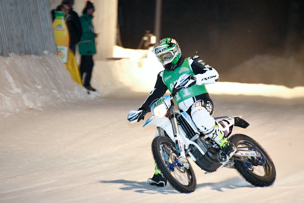 ffmoto's tweet photo. #AMVCup – #TrophéeAndros
#LansEnVercors-38 (5/7) : #MaximeEmery (HVA) prend les commandes https://t.co/mUsfFQdOph https://t.co/fwbMzvmYN6