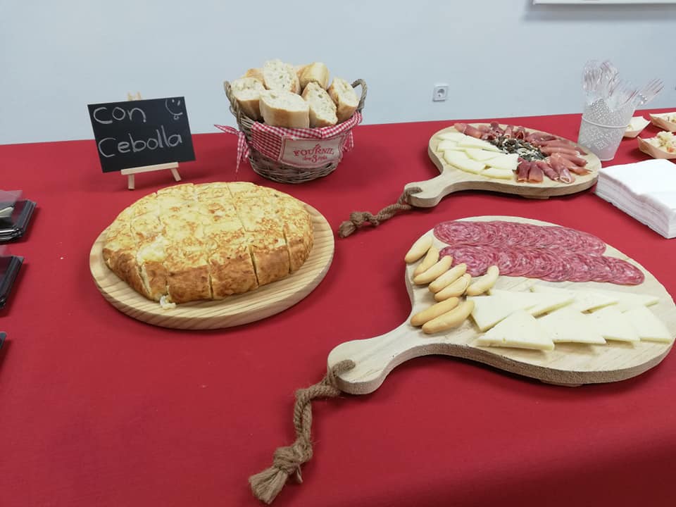 CepsaTorrejon's tweet photo. A parte de nuestro servicio de Restaurante y Cafetería, LA BERNARDA tambien cuenta con servicio de catering, conservando el delicioso sabor 100% casero que nos caracterisa
Compruebalo!!!🍲🥪🍰🥂☕️🍾

Telf: 91 676 96 46 /  610 02 98 47
https://t.co/Xo1pI4dFth https://t.co/IXX7UABjtr