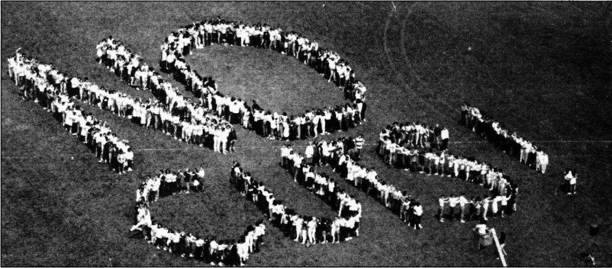 purchasehistory's tweet image. Today in 1976, 25 students formed the "Purchase Fight-Back Committee" to resist budget cuts &amp;amp; rising tuition rates. That semester they launched a strike, occupied the administrative building over 3 days and staged an 800 strong demonstration including students, faculty and staff.