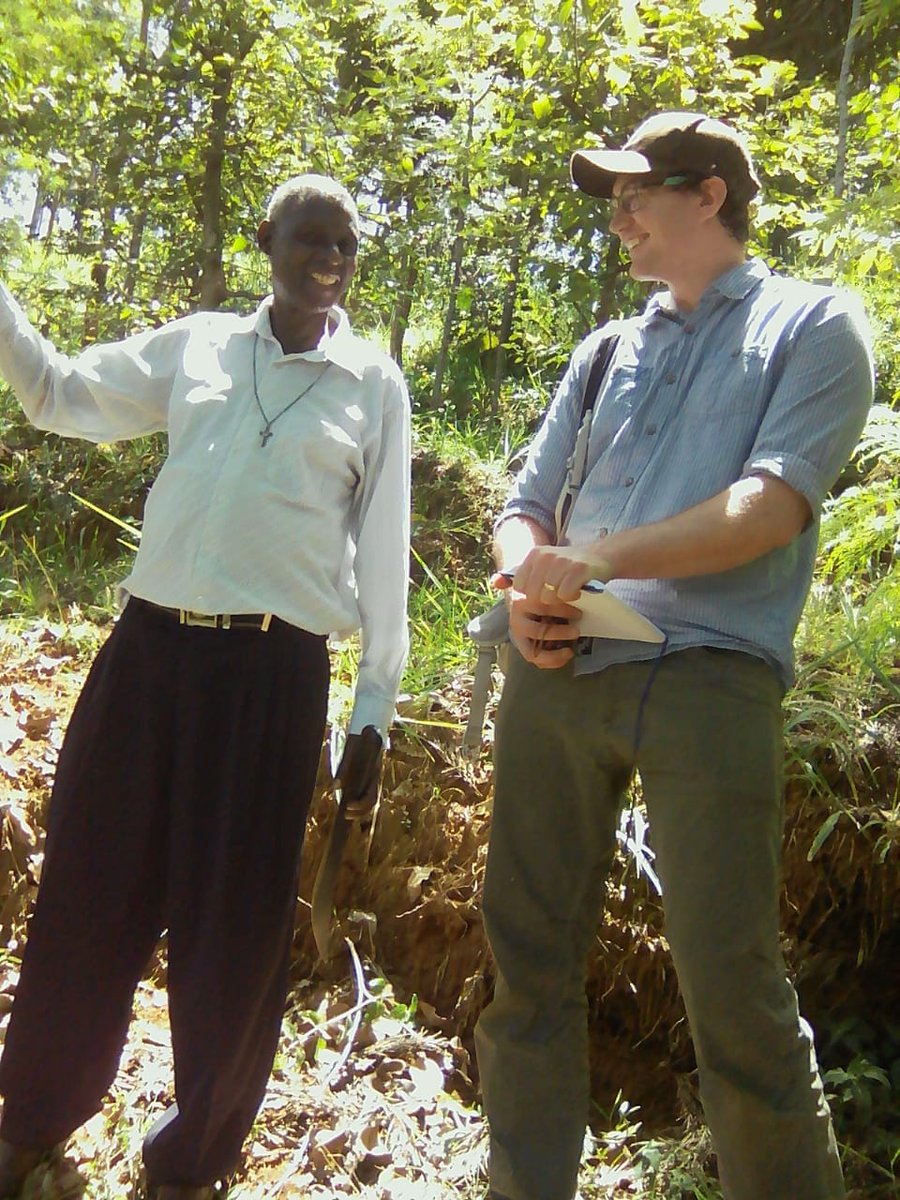 tist.org have helped >70K Kenyan farmers plant trees, develop and share farming best practices and sell carbon credits. Mr Nyaga showed me huge benefits of conservation farming + planting steep slopes with trees to reduce soil erosion <a href="/GSI_Exeter/">Global Systems Institute</a> <a href="/GCRF/">Global Challenges Research Fund (GCRF)</a>