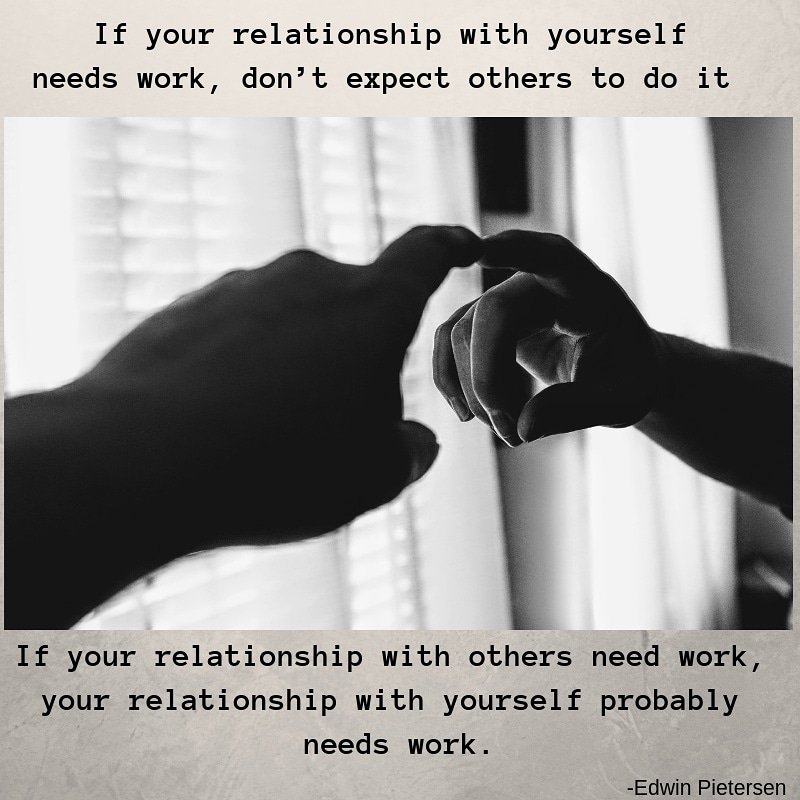 Greenchild_Proj's tweet image. Thoughtful Tuesday 🤔
Check yourself from time to time 
#Maninthemirror #Attitude #Pointingfingers #Awareness  #Greenchildproject 😊🌱