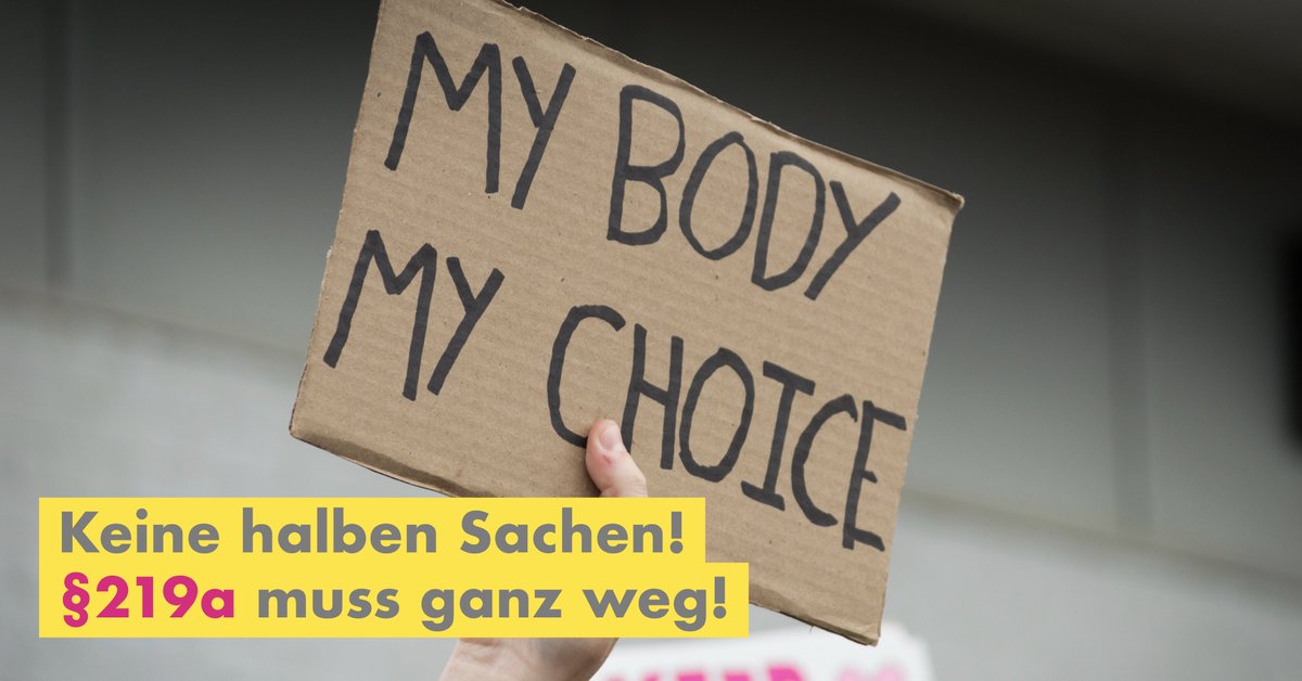 fdpbt's tweet photo. Eine Streichung von Paragraph #219a würde klare Verhältnisse schaffen. Der faule Kompromiss der #GroKo hilft betroffenen #Ärzten und #Frauen nichts. Ärzte dürfen zwar informieren, dass sie #Schwangerschaftsabbrüche vornehmen, aber nicht WIE! §219a muss komplett gestrichen werden. https://t.co/V8TqpV3vVW