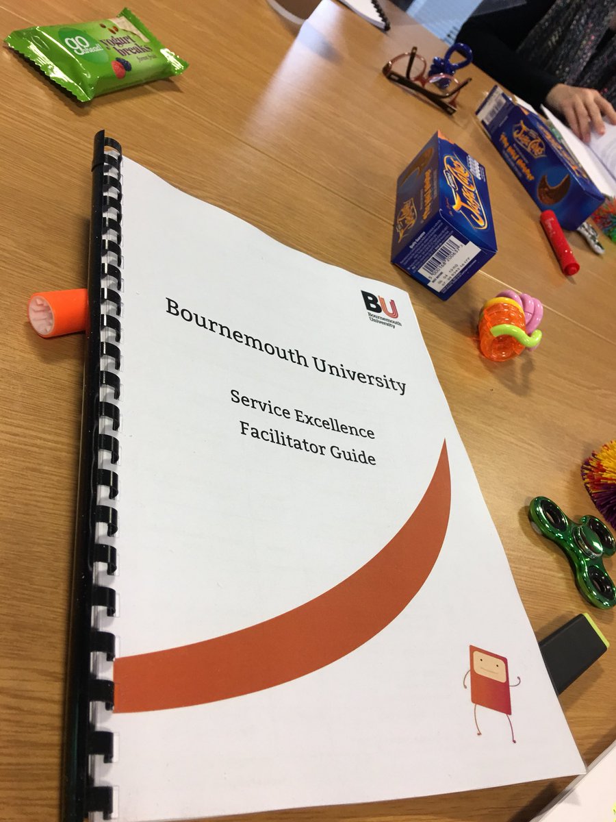 SusanneSclarke's tweet photo. #buproud of our new #serviceexcellencechampions  - leaning together as a team of colleagues - we are excited to deliver our new and innovative Head hand heart model @CamilaDR17 @bournemouthuni https://t.co/FhIZFlqM2w