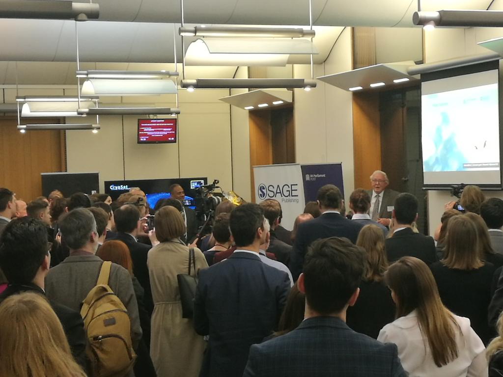 Sir David Attenborough talking about scientists working in the polar regions: 'what is important is not nationalities, but knowledge'. #POSTAnnualReception #collaboration #scidiplomacy