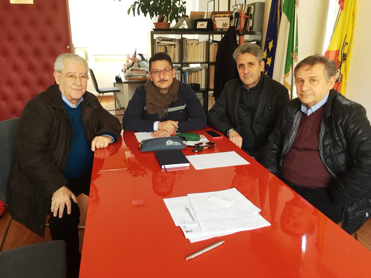comunepachino's tweet photo. #Revisione del #PianoRegolatoreGenerale, affidato l’incarico all’urbanista Giuseppe Gangemi https://t.co/GK9vYO6IxW https://t.co/rL1QTslSyp