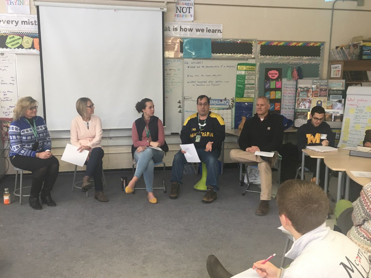 A2earlychild's tweet photo. @A2Eberwhite teachers and principal were able to share with UM ED218 the impact of homelessness on students &amp; schools.  Our community with U of M #GoBlue- great ideas and energy for our community! @A2schools @A2SchoolsSuper #a2gether https://t.co/L61ZJ8dv2d