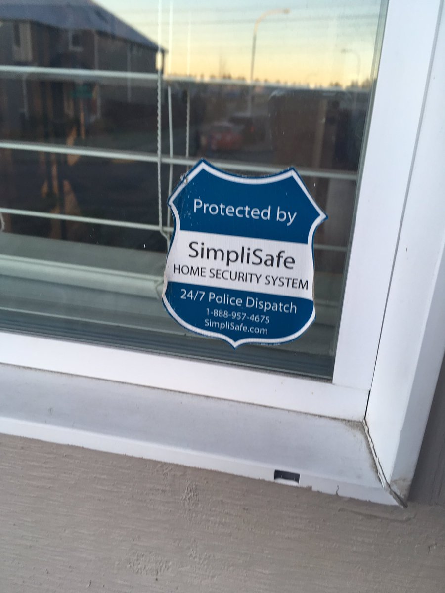 curlyq776's tweet photo. @SimpliSafe helps me fear less! #FearStopsHere at my house! #SimpliSafeSweepstakes https://t.co/o1Y40Yt8Ir
