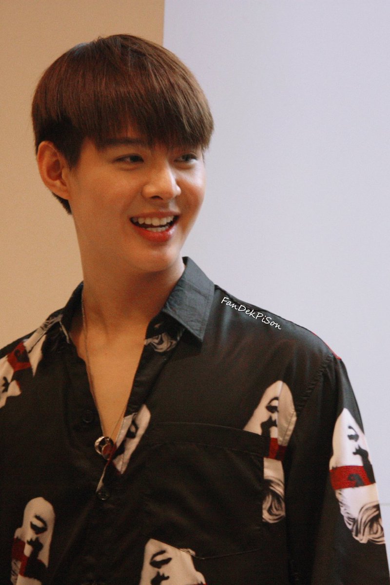 FanDekPiSon_'s tweet photo. ไม่ได้อยากกินหญ้าอ่อน....

แต่เกิดก่อนให้ทำไง..

.
.
#Saint_sup 
#KissBoysTH 
#FanDekPiSon https://t.co/D4ShPOSQgd