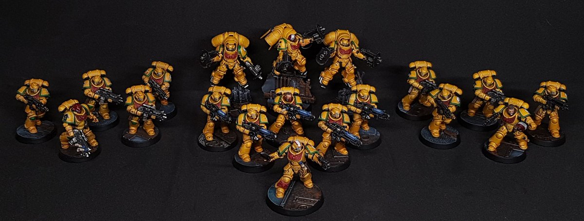 Finished off this small imperial fists force, 4th company

#warmongers #paintingwarhammer #Warhammer #commissionpainting #imperialfists #warhammer40k