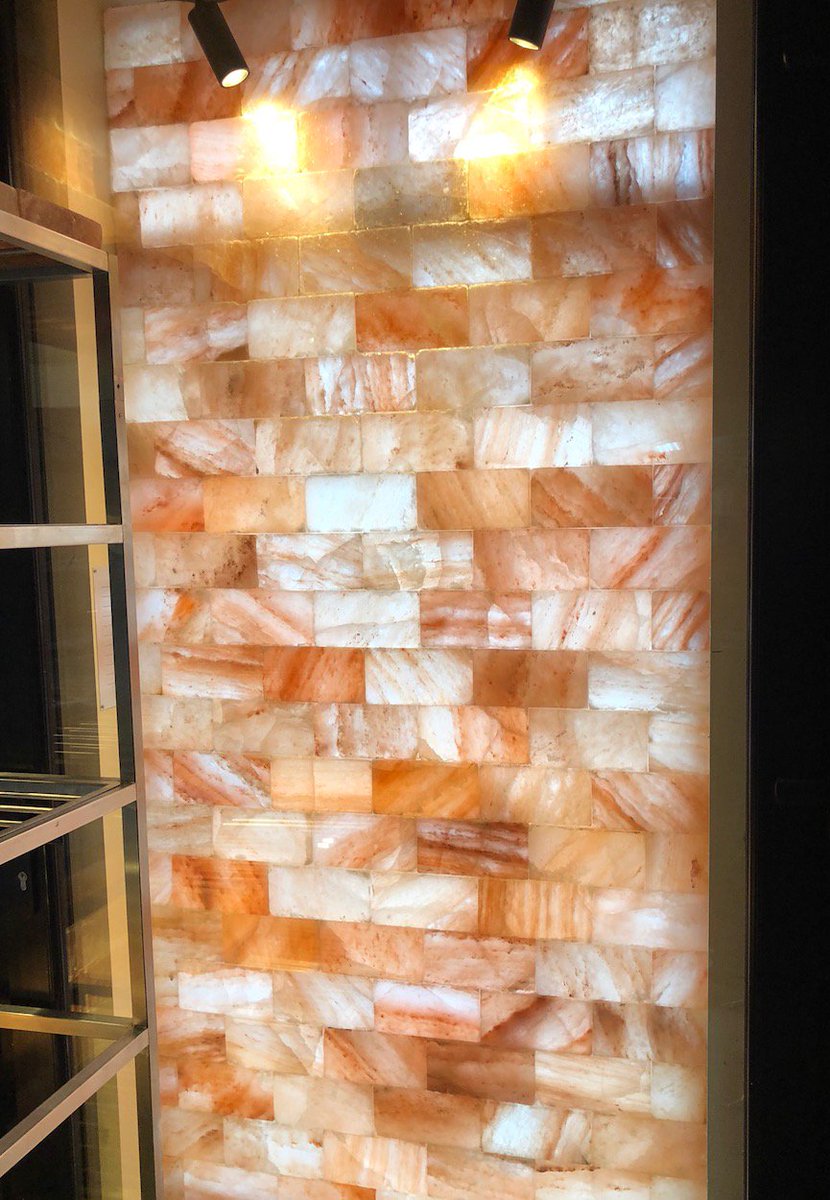 BluecrowTeam's tweet photo. Chop Bloc, Chelmsford.
Fine dining at its best with some amazing Himalayan salt brick walls. More to come.
.
#HimalayanSaltBricks #BespokeByBluecrow #ChopBloc #RestaurantDesign #GraysYard https://t.co/UFzZHIGlRp