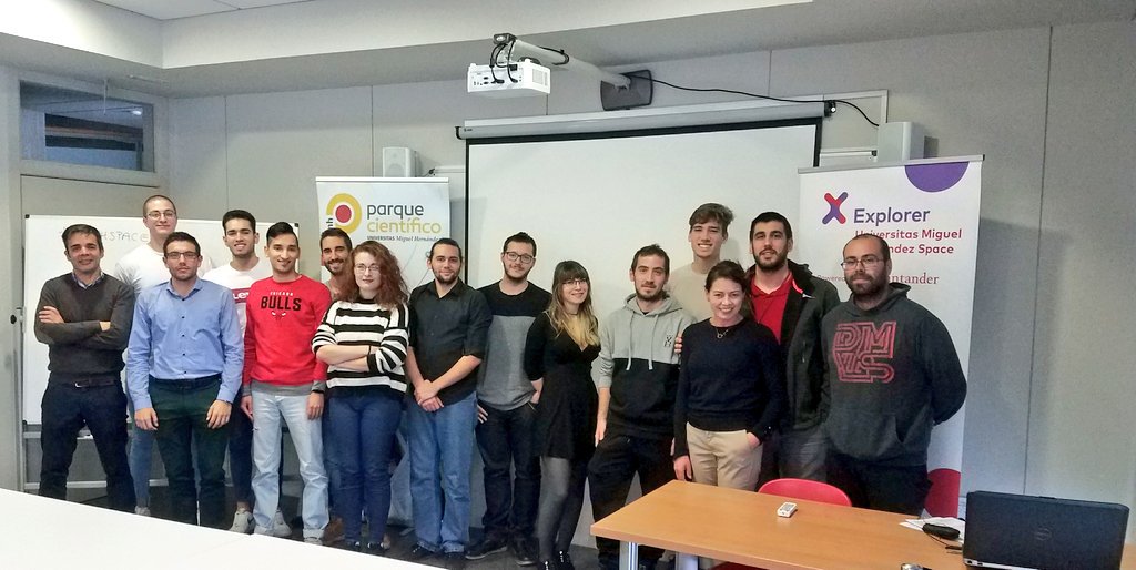 PcientificoUMH's tweet photo. Equipo del #UMHSpace (aunque no estamos tod@s) que trabajarán en los proyectos de @ExplorerByX en esta nueva edición.

¡A trabajar! ✊

#ExplorerbyX #Emprendimiento https://t.co/AtB28p6vso