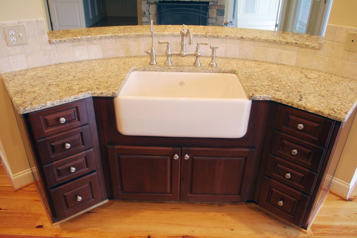 ApexMarble1's tweet photo. - Two examples of on Site fabrication and cabinet modification-conversion from stainless steel undermount to a Kohler farm sinks https://t.co/EoaSMtVaF8