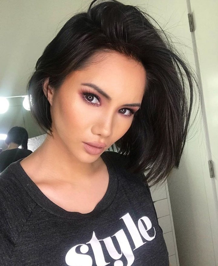 ShadesOfACain's tweet photo. | Here's her with short hair by the way. https://t.co/Rwll8oNrpv