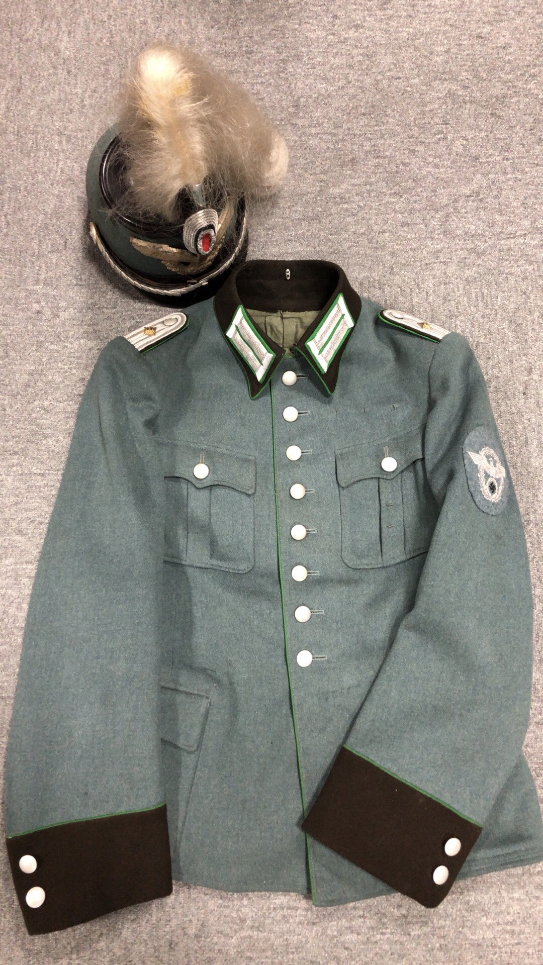ＢＰドイツ/ノルトライン・ヴェストファーレン州＊警察シャコ帽章（実物） ドイツ連邦軍＆ドイツ警察等ワッペン34枚セットをヤフオクに出品
