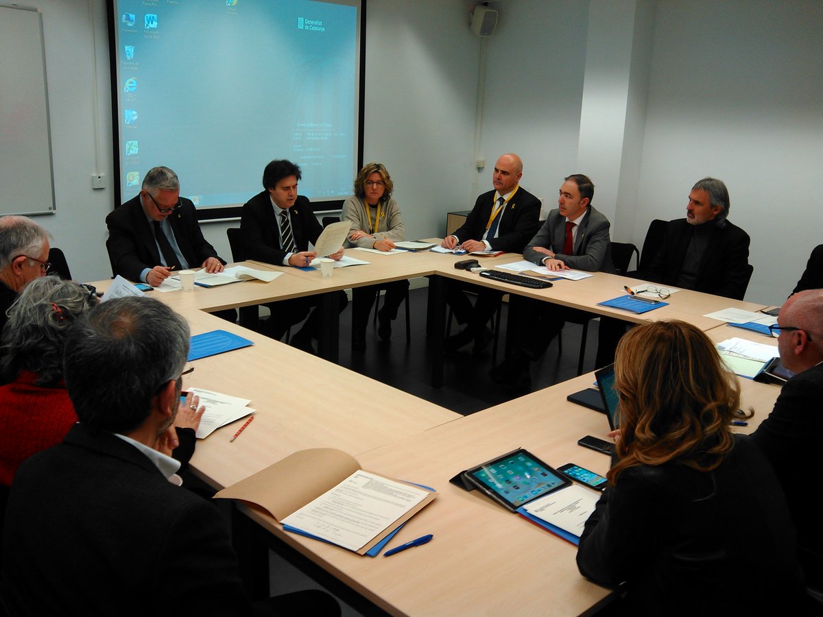 govgirona's tweet photo. El #delegat @PereVilaFulcara ha presidit aquest migdia el Consell de direcció de l'Administració Territorial de la Generalitat a Girona. https://t.co/KI7DTWeoVY