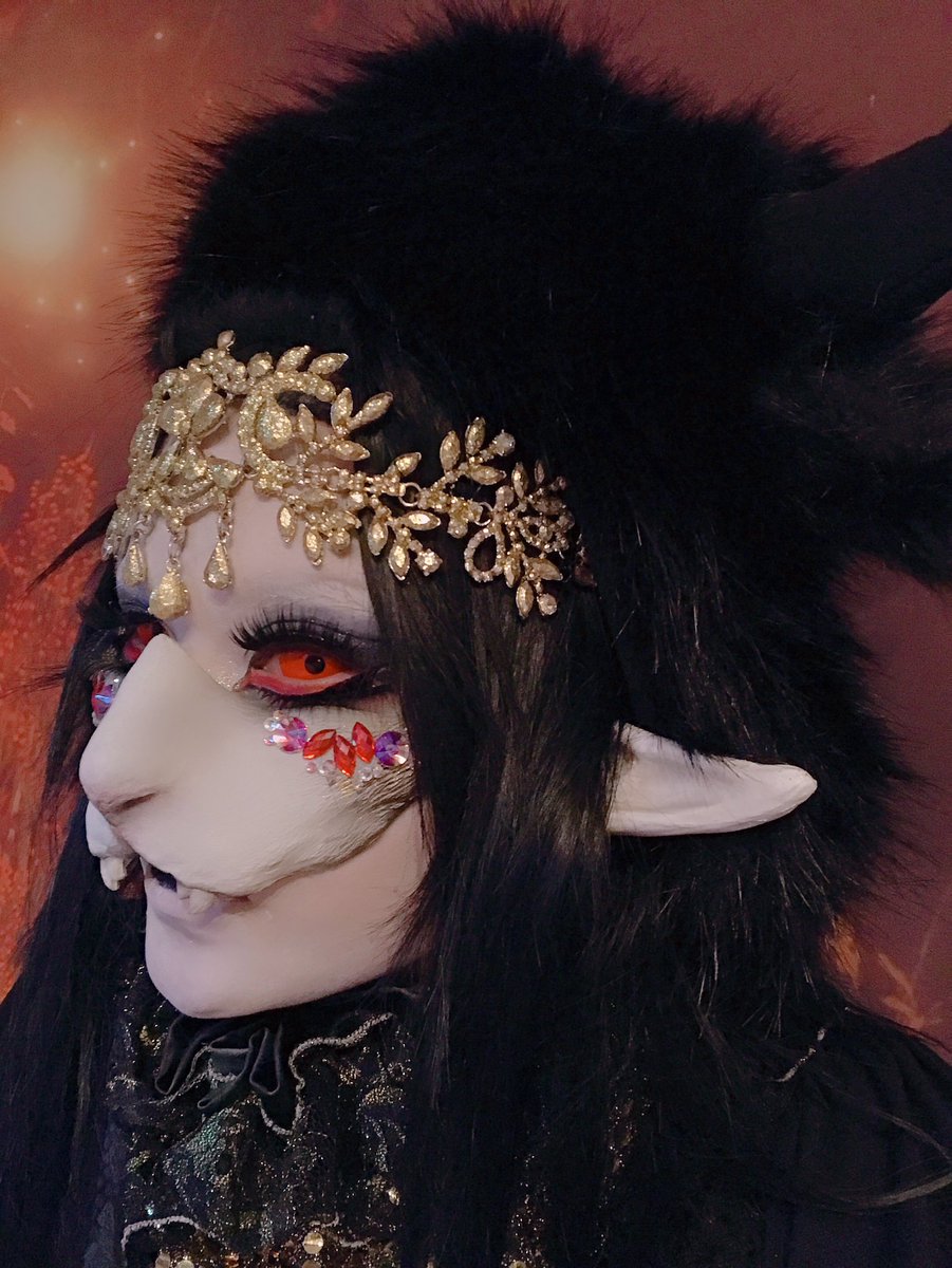 Halloween96 على تويتر 新作 スキンマスク マズル No 96よく用いるマズルメイク を立体化しました 牙の出たコミカルなデザインは写真によく映え 大袈裟すぎないテクスチャが肌によく馴染みます 動物仮装は勿論 悪魔やオリジナルの生物仮装にも